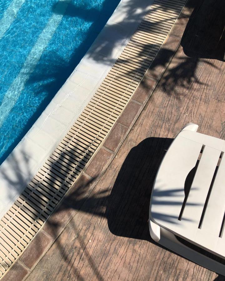 Hotel Athina Велипойе Экстерьер фото