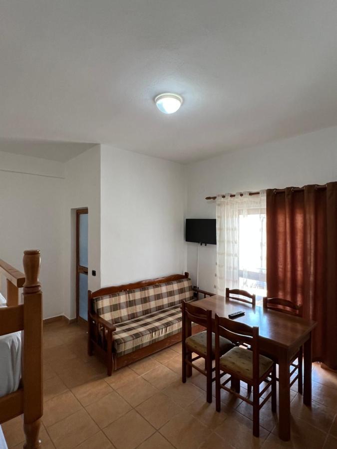 Hotel Athina Велипойе Экстерьер фото