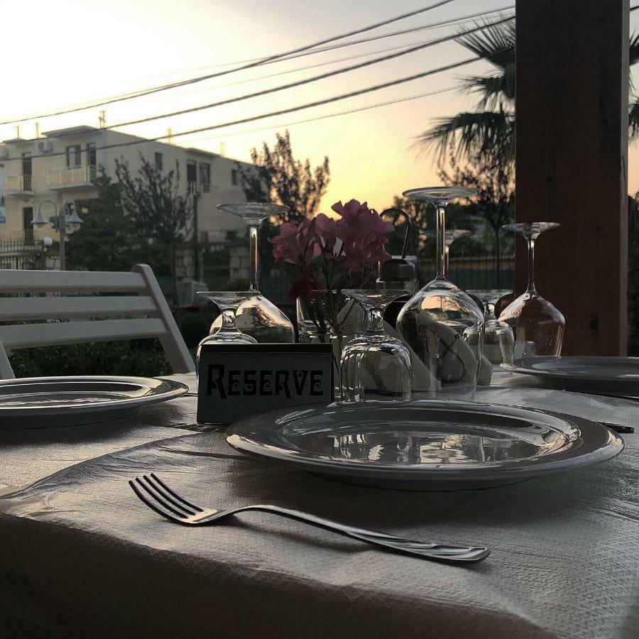 Hotel Athina Велипойе Экстерьер фото